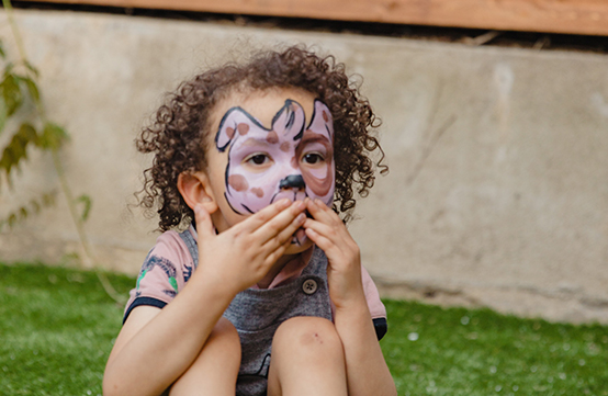 國際海運貨運代理資訊：彩妝進口報關流程及清關時效，你知道嗎？